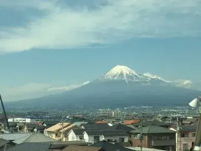 mt-fuji-shinkansen-april 2 1 | Japan City Tour | Travel agency in Tokyo