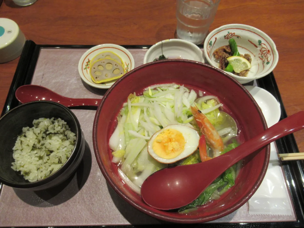 Noodle soup Taipinen is a typical food of Kumamoto.