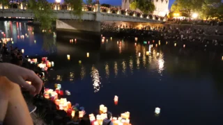 Hiroshima Toro Nagashi | Beautiful scenery and wishes for peace
