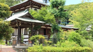 Ginkakuji Temple, Kyoto | Beautiful gardens and rustic beauty