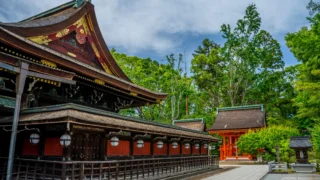 Kitano Tenmangu Shrine, Kyoto | Experience the beautiful seasonal precincts and the god of learning