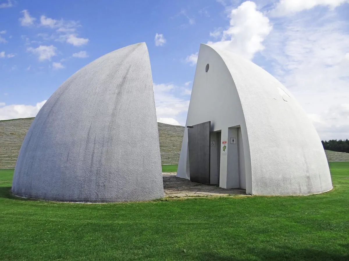 Isamu Noguchi Hokkaido