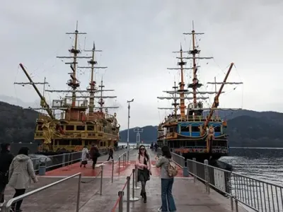hakone_lake-ashi | Japan City Tour | Travel agency in Tokyo Hakone, Lake Ashi, pirate ship