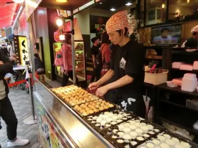 Takoyaki_osaka | Japan City Tour | Travel agency in Tokyo takoyaki, osaka
