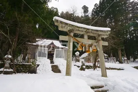 shirakawa hachiman shrine